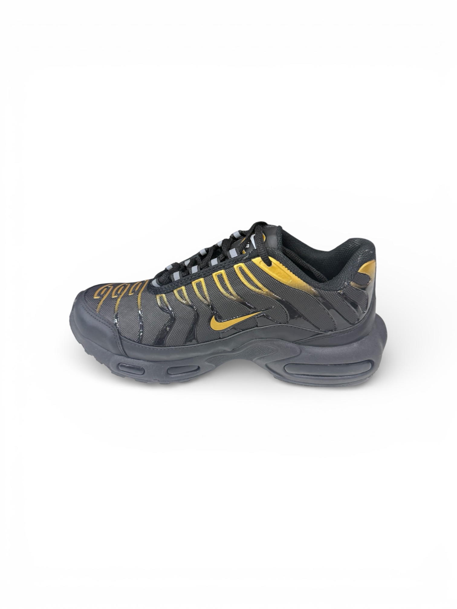 NIKE TN ( PRETO OURO )